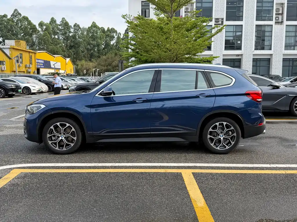 BMW X1 2021 sDrive25Li Lead
