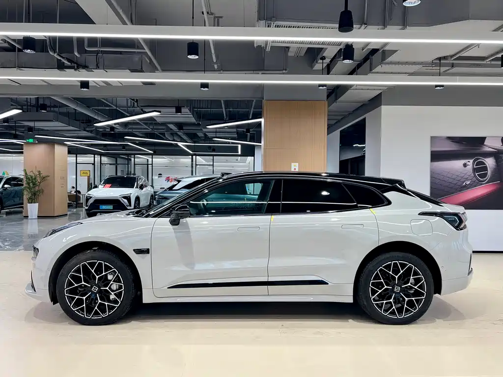 ZEEKR EXTREME KRYPTON 001