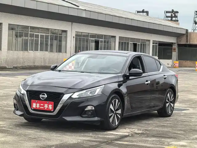 NISSAN TEANA