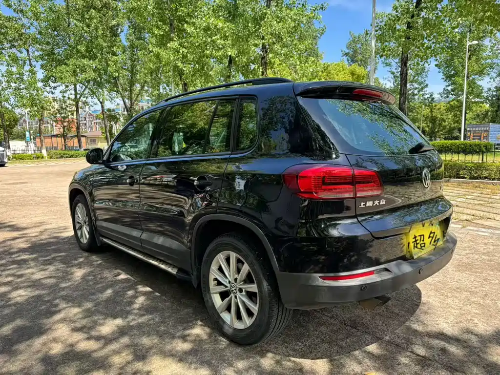 Volkswagen Tiguan 2015 1.8TSI AT