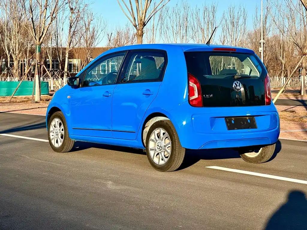 Volkswagen up! 2015 1.0L high up!