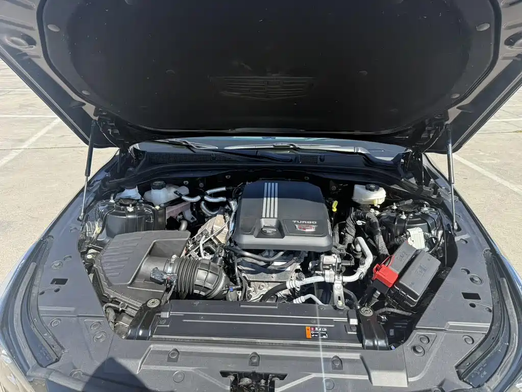 Cadillac CT5 2025 28T