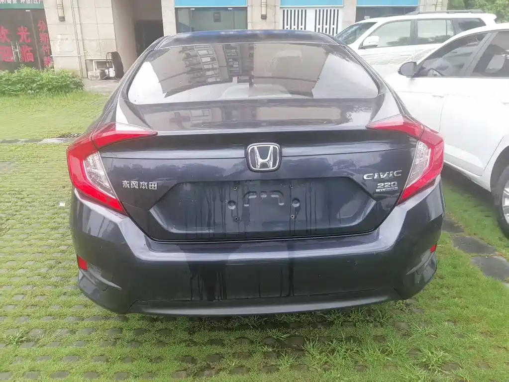 Honda Civic 2019 220TURBO CVT V