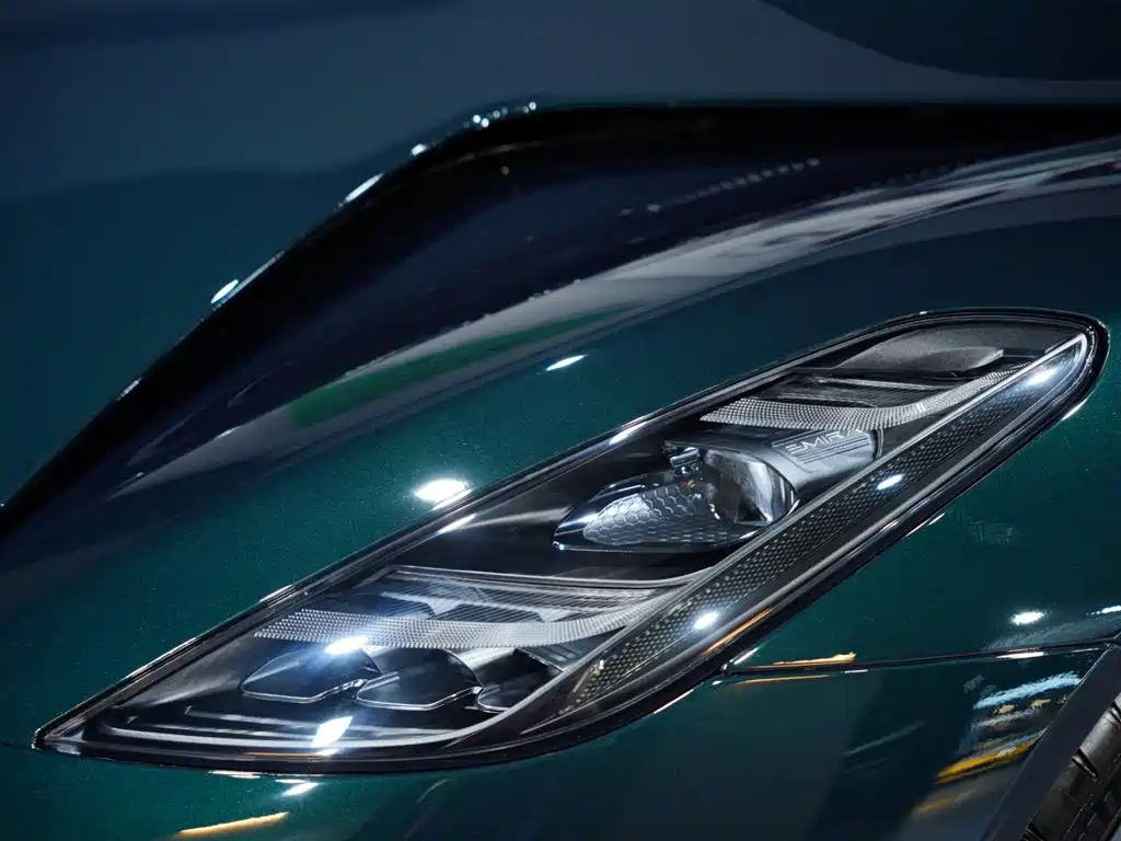 Lotus Emira — миниатюра 50
