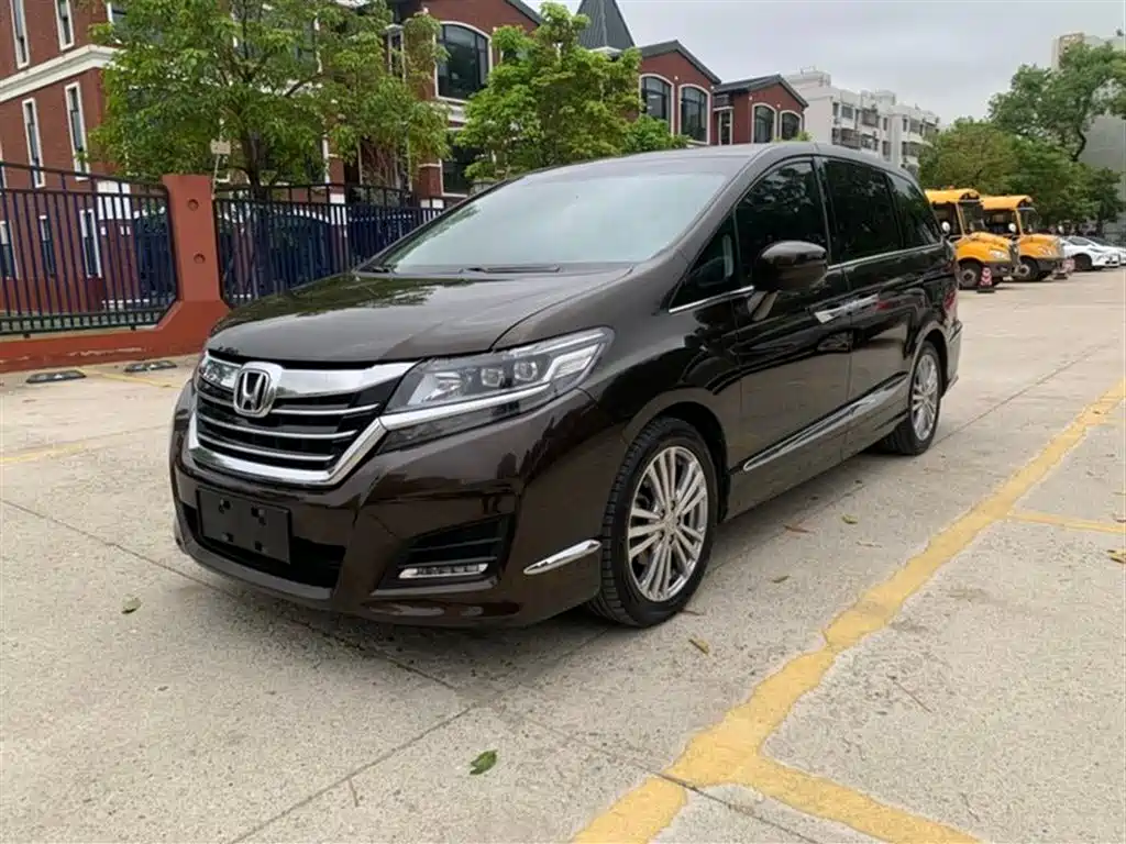 Honda Elysion 2018