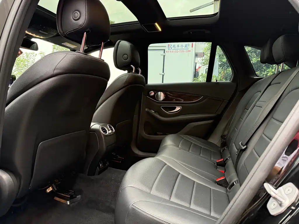 Mercedes-Benz GLC — миниатюра 10
