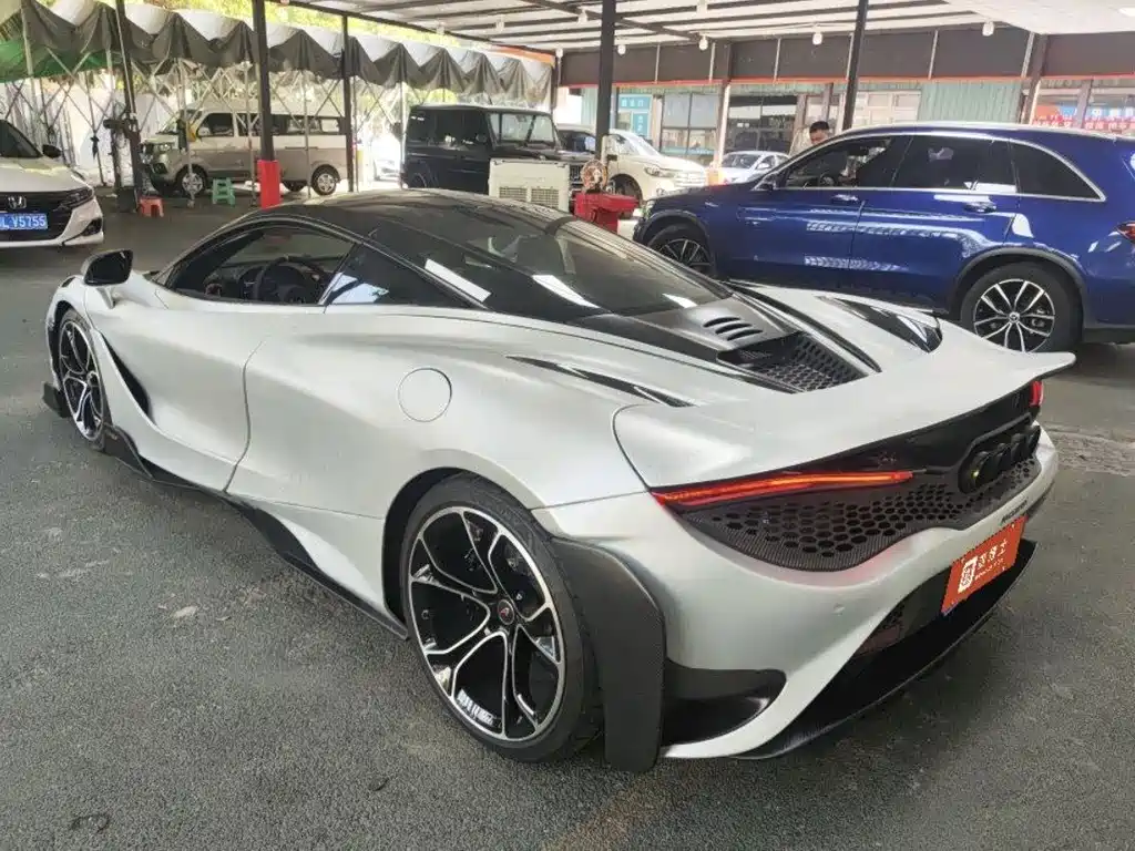 McLaren 720S — миниатюра 7
