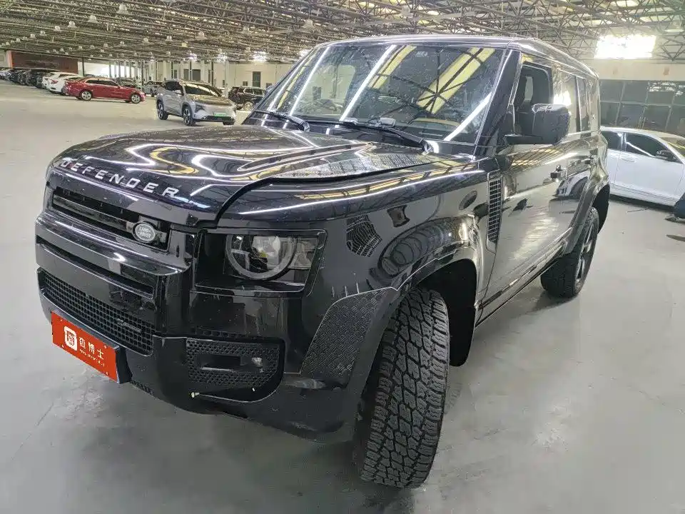 Land Rover Defender 2022