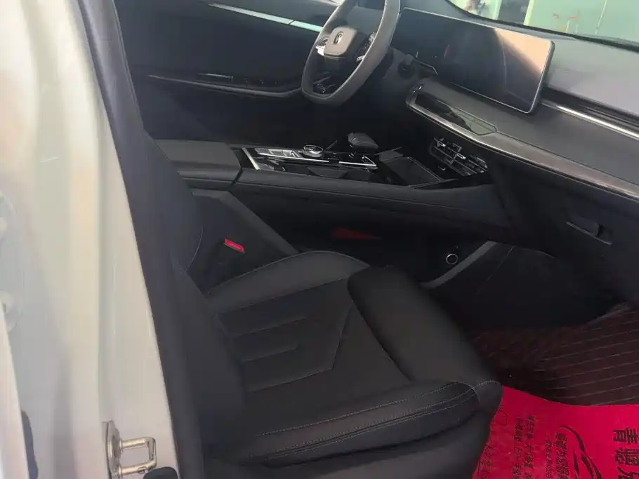 Changan Ruicheng PLUS — миниатюра 8