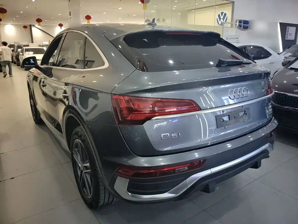Audi Q5L Sportback — миниатюра 5