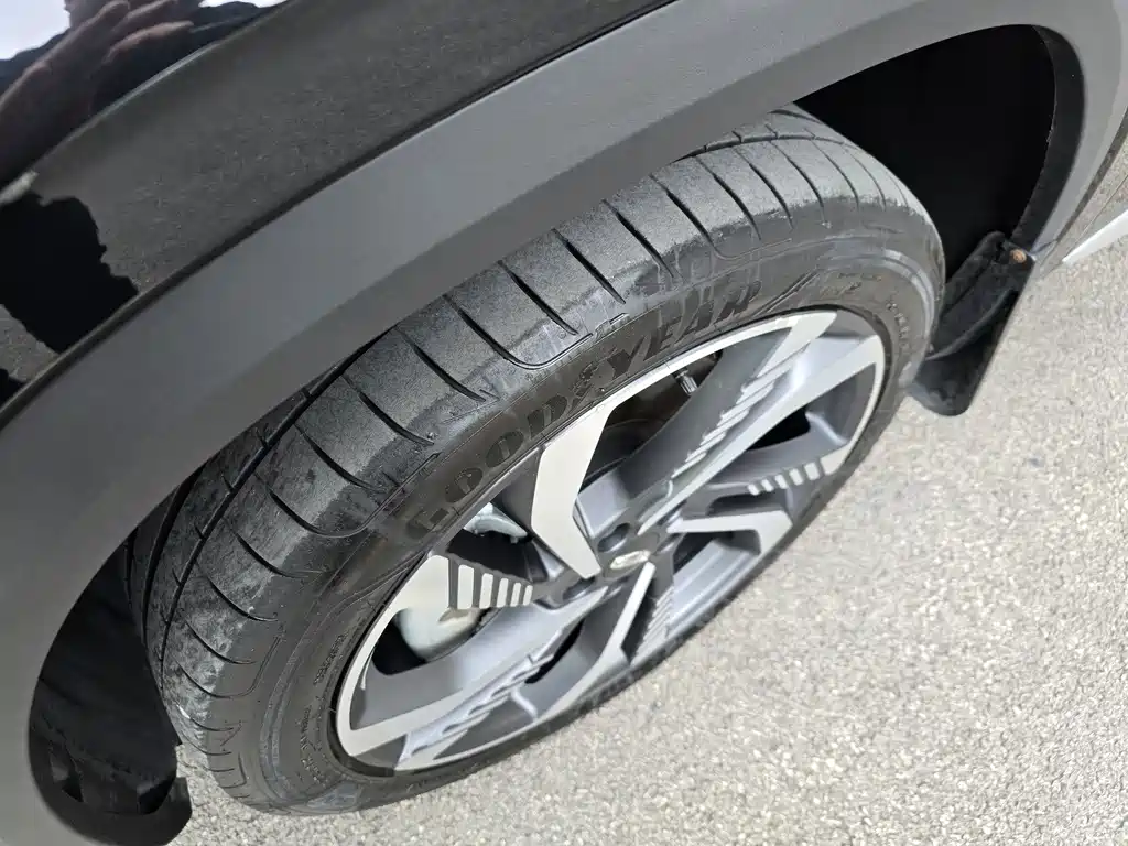 GEELY AUTOMOBILE XINGYUE L