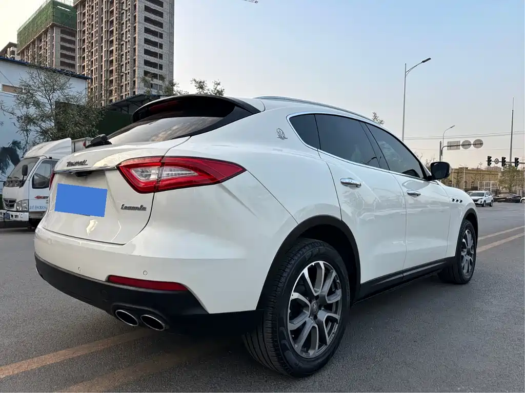 MASERATI LEVANTE