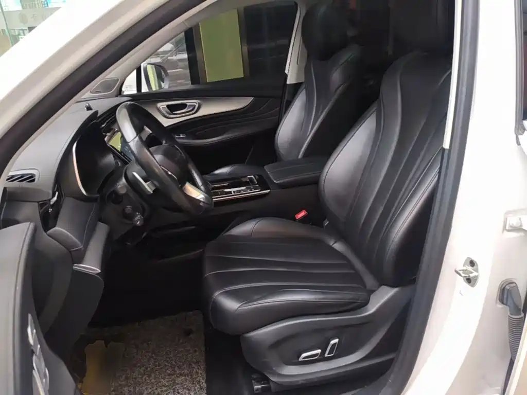 Roewe RX5 MAX — миниатюра 15