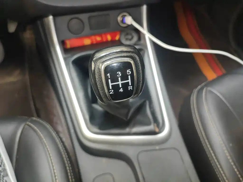 Isuzu RE-MAX Ruimai — миниатюра 10