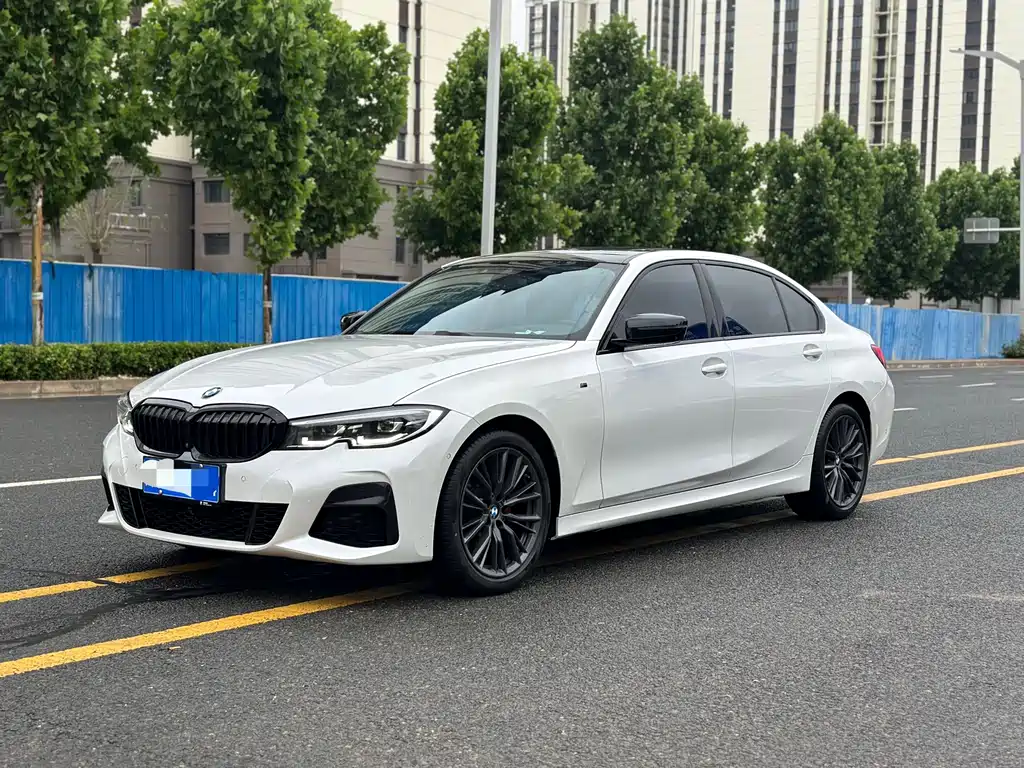 BMW 3 Series 2021