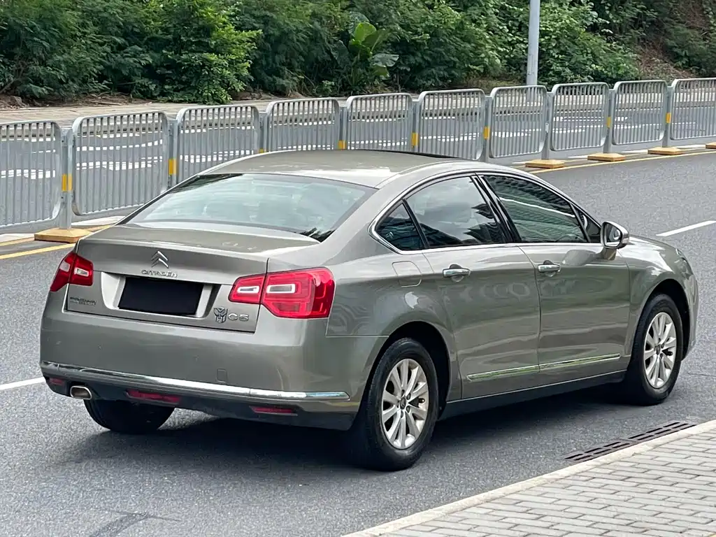 Citroen C5 2013 2.0L AT Premium