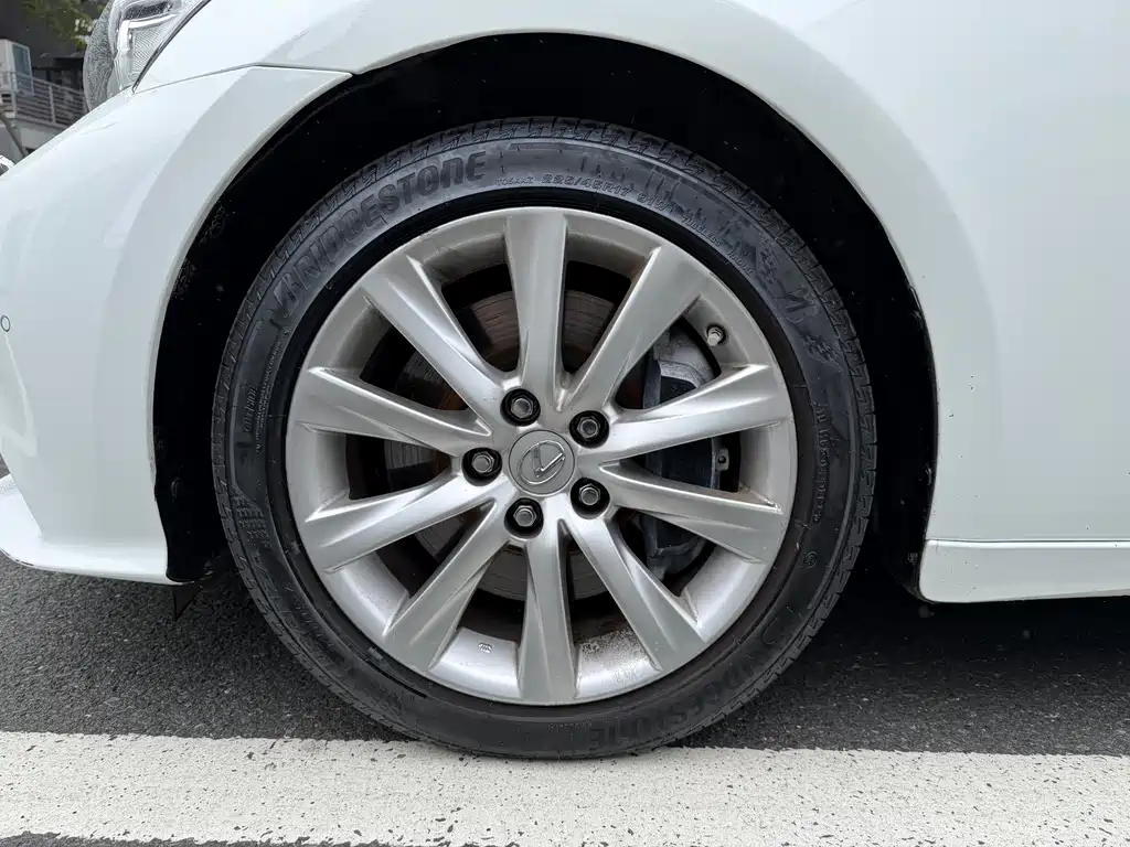 Lexus IS 2015 200t F SPORT