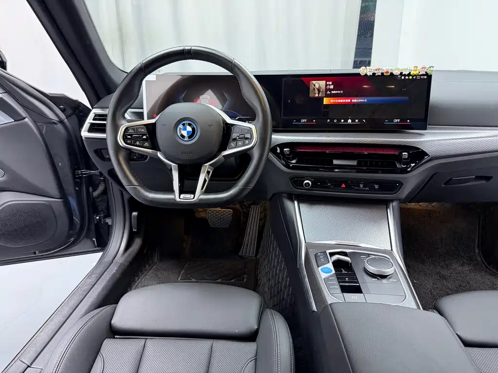 BMW i4 — миниатюра 9