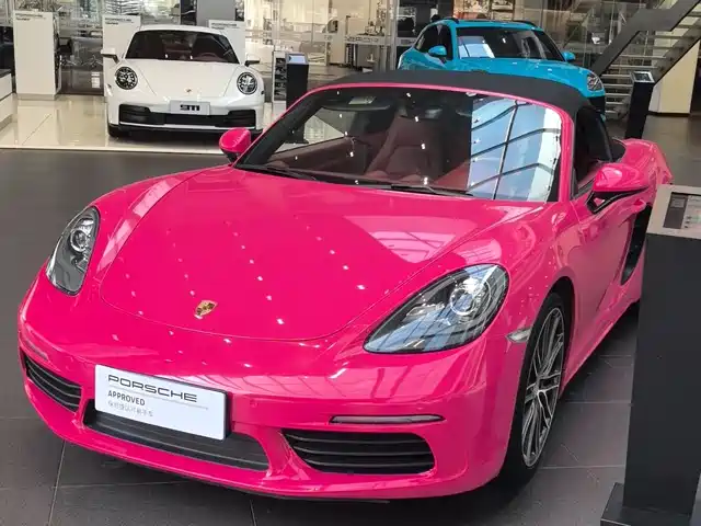 PORSCHE 718 2018