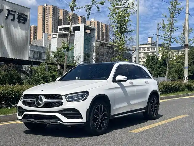 MERCEDES-BENZ GLC 2020