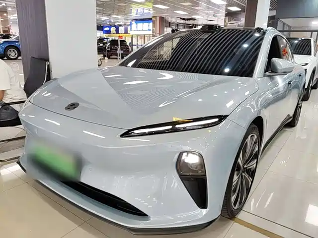 NIO ET5T