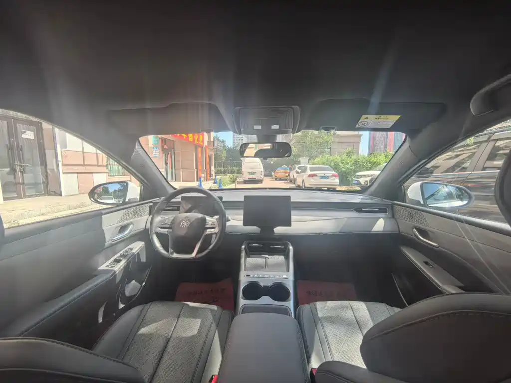 BYD Qin Plus PLUS 2025 DM-i Smart Drive 128KM