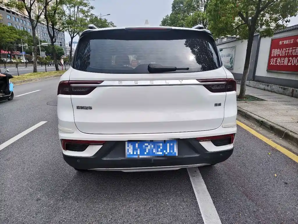 Geely Haoyue — миниатюра 8