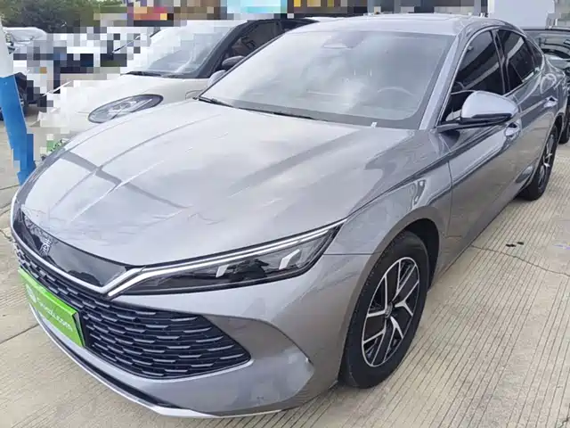 2025 BYD Qin