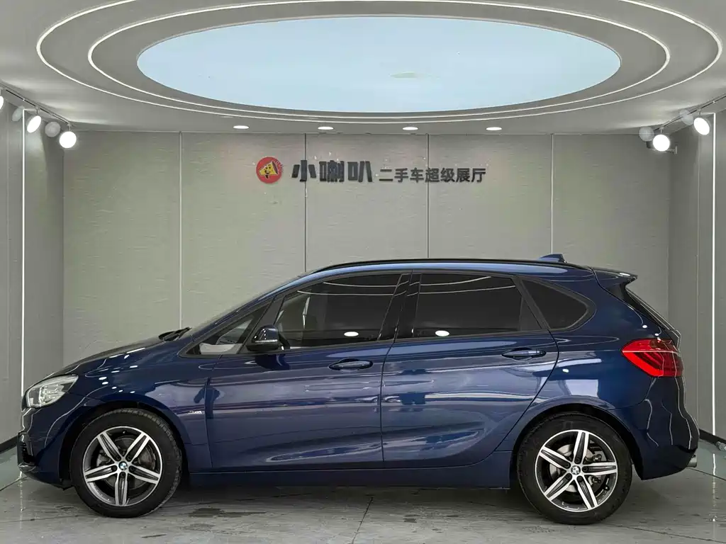 BMW  2 SERIES STATION WAGON