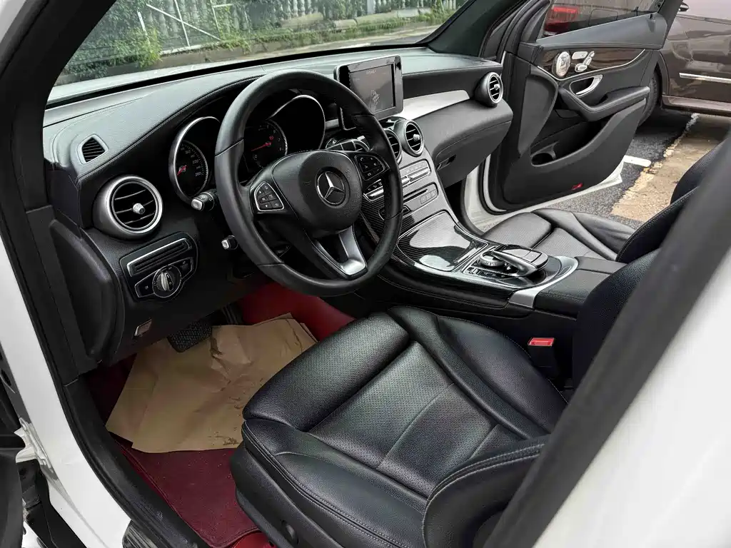 Mercedes-Benz GLC 2018 GLC 260 4MATIC