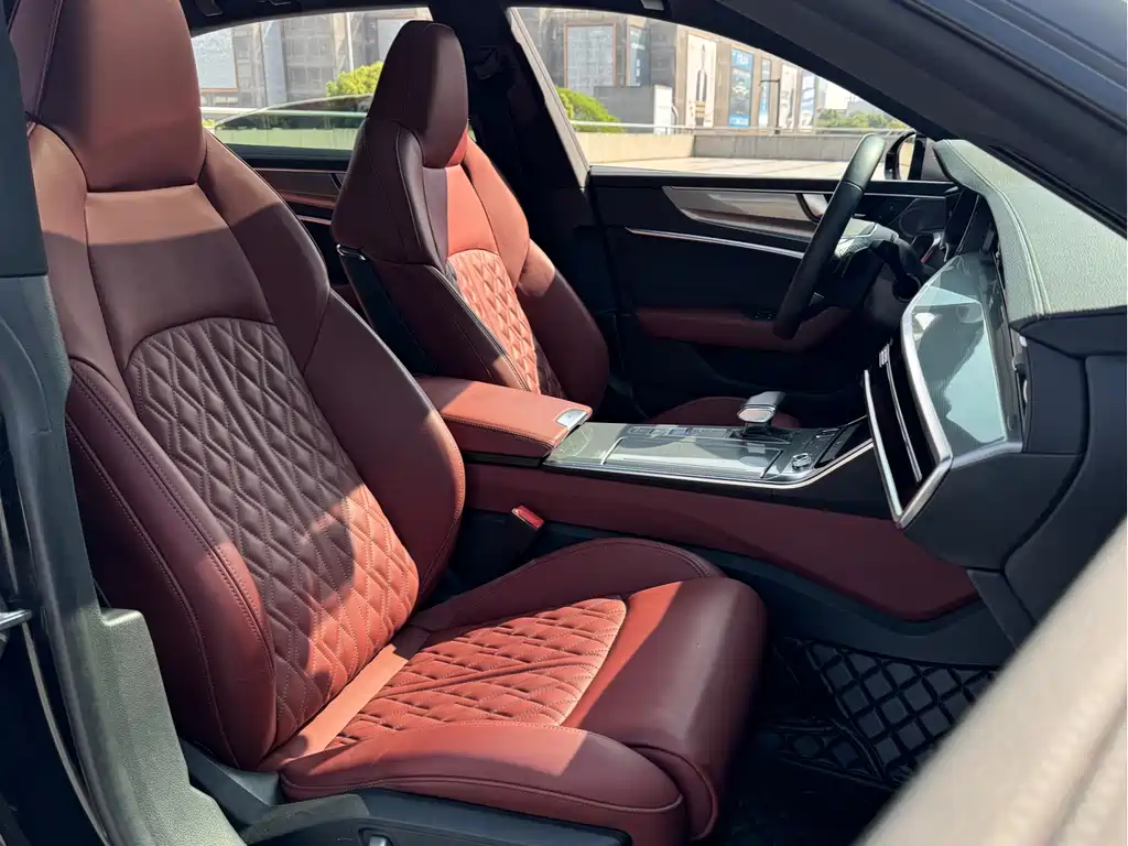 Audi A7L 2023 45 TFSI quattro S-line