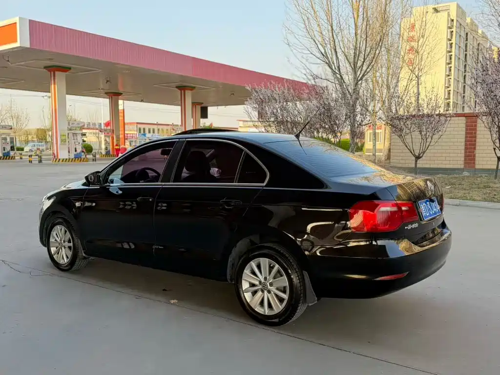 Volkswagen Jetta Quality Value Edition 1.6L Manual Comfort Type, фото 4