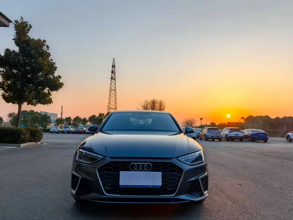 Audi A4L 2023 40 TFSI Fashion