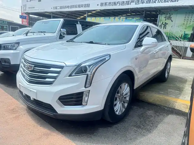 CADILLAC XT5