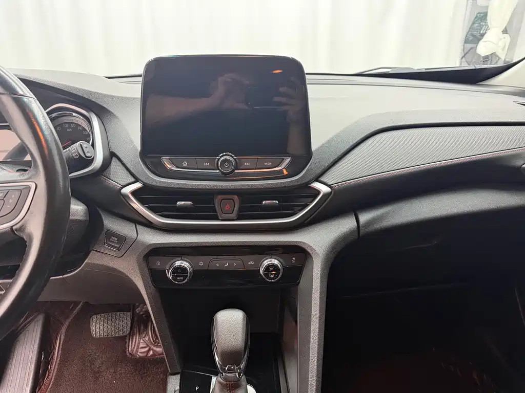 Chevrolet Volando — миниатюра 14