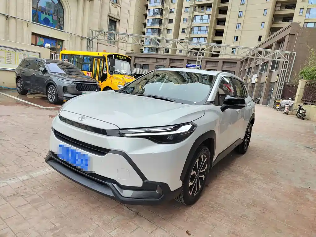 Toyota Frontlander 2025