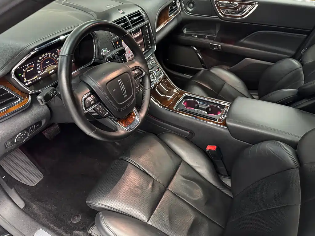 Lincoln Continental — миниатюра 16