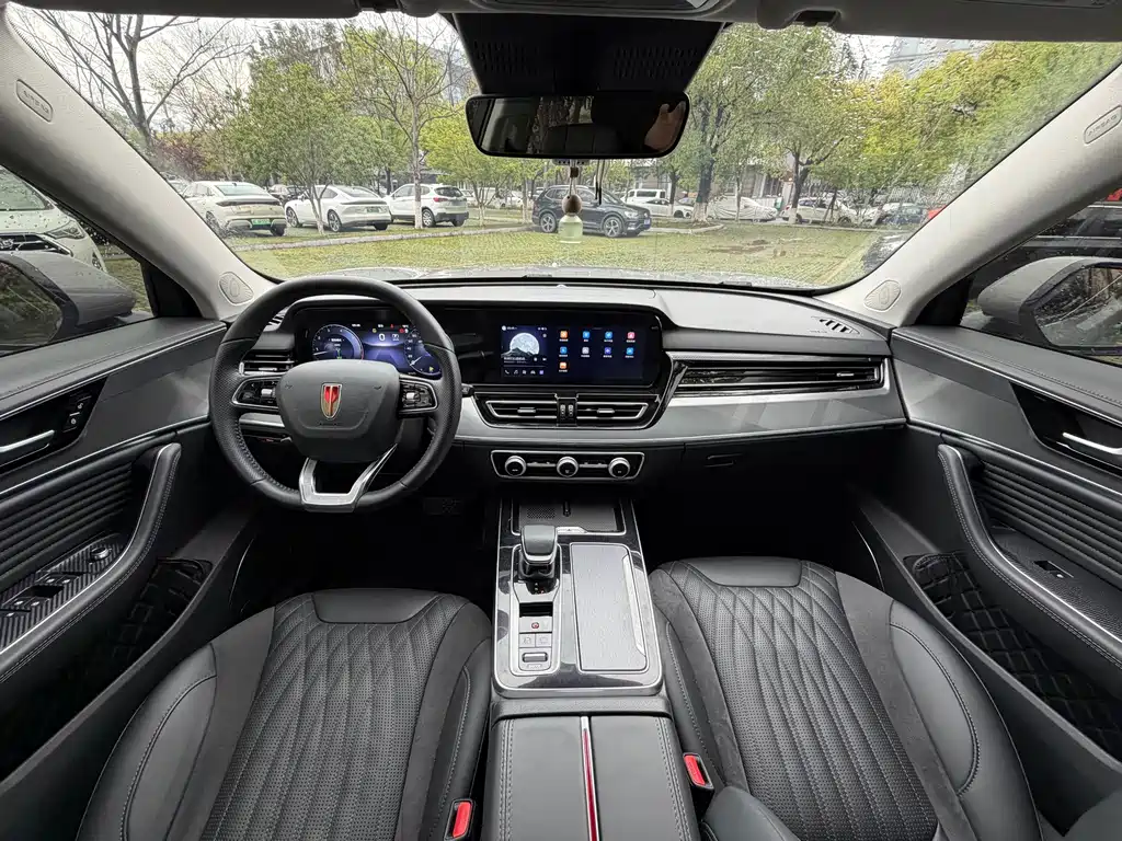 Hongqi HS5 2.0T 4WD Flagship Enjoy Pro Edition, фото 12