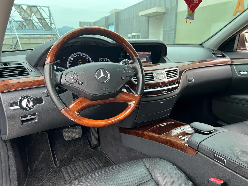 Mercedes-Benz S-Class S 2010 S 400 L HYBRID