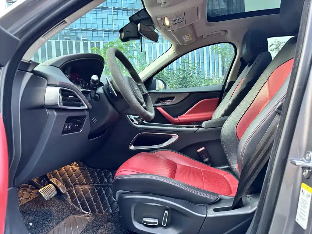Jaguar F-PACE — миниатюра 4