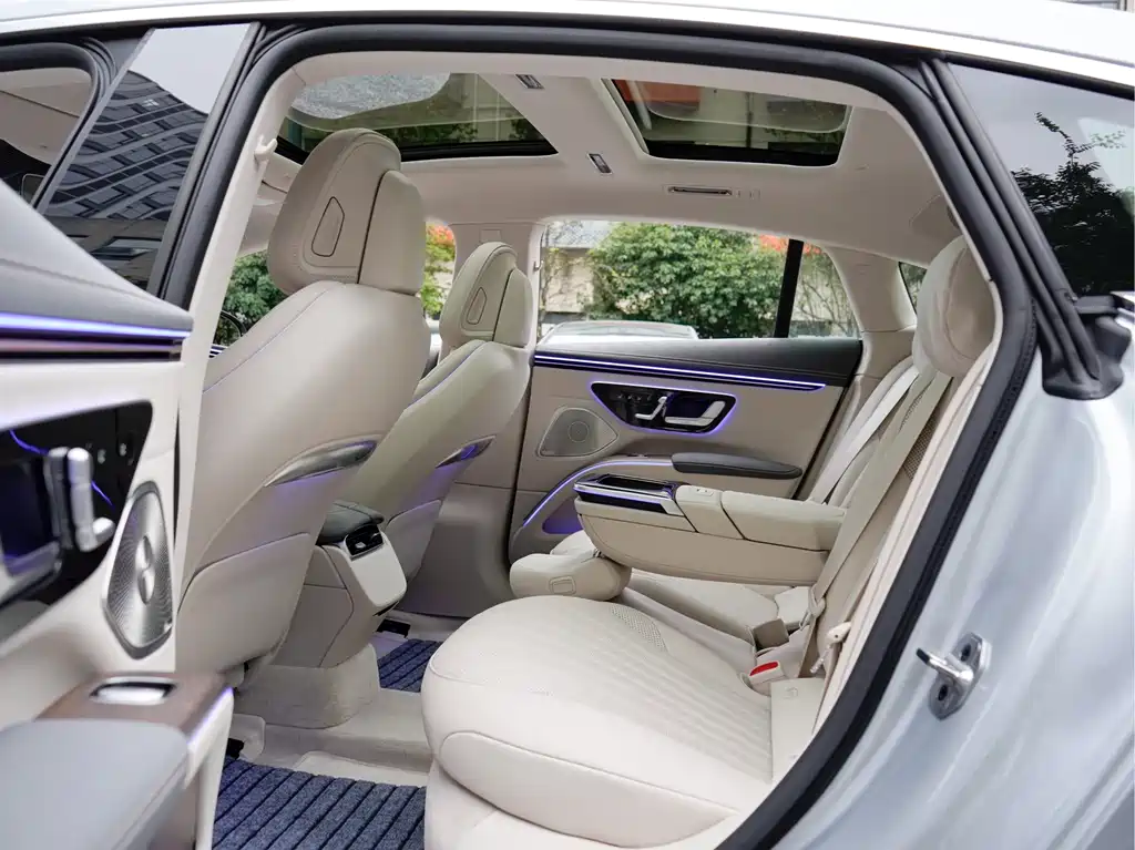 Mercedes-Benz EQS — миниатюра 12