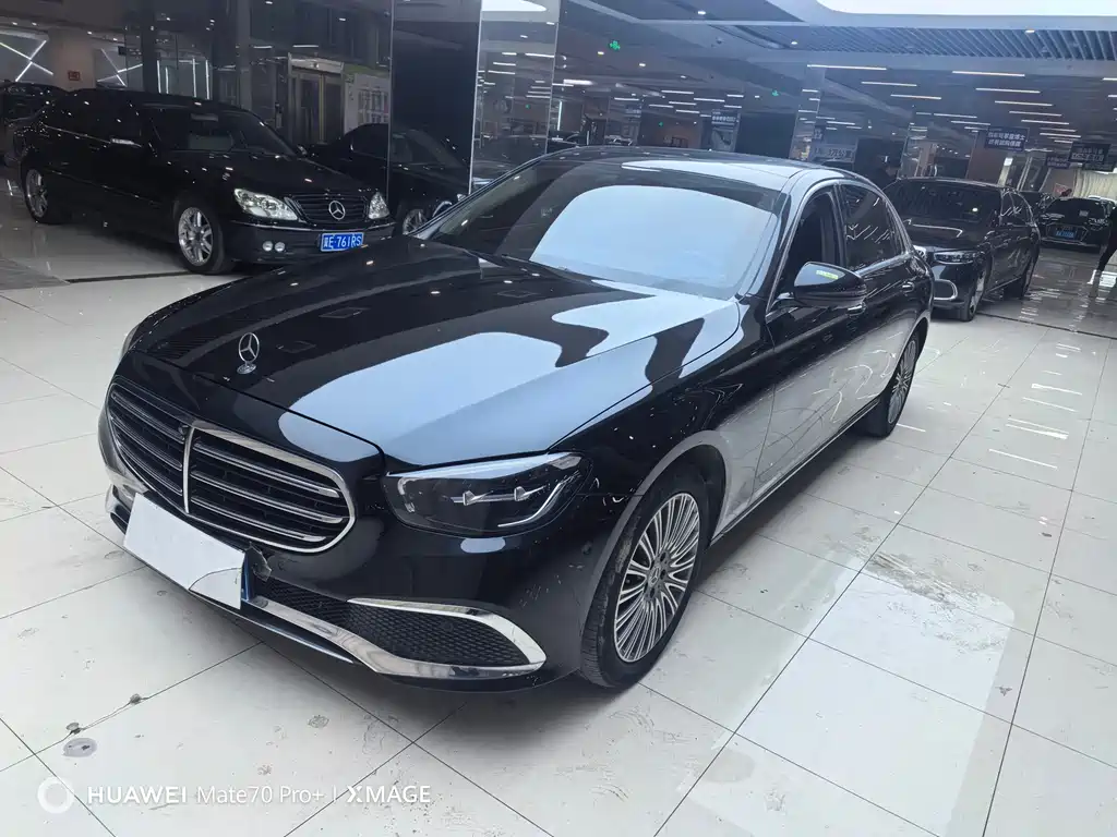 Mercedes-Benz E-Class 2022