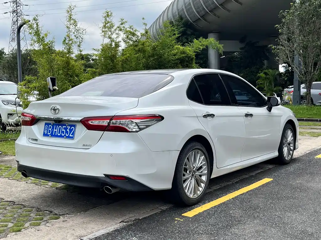 Toyota Camry 2019 2.5G Luxury
