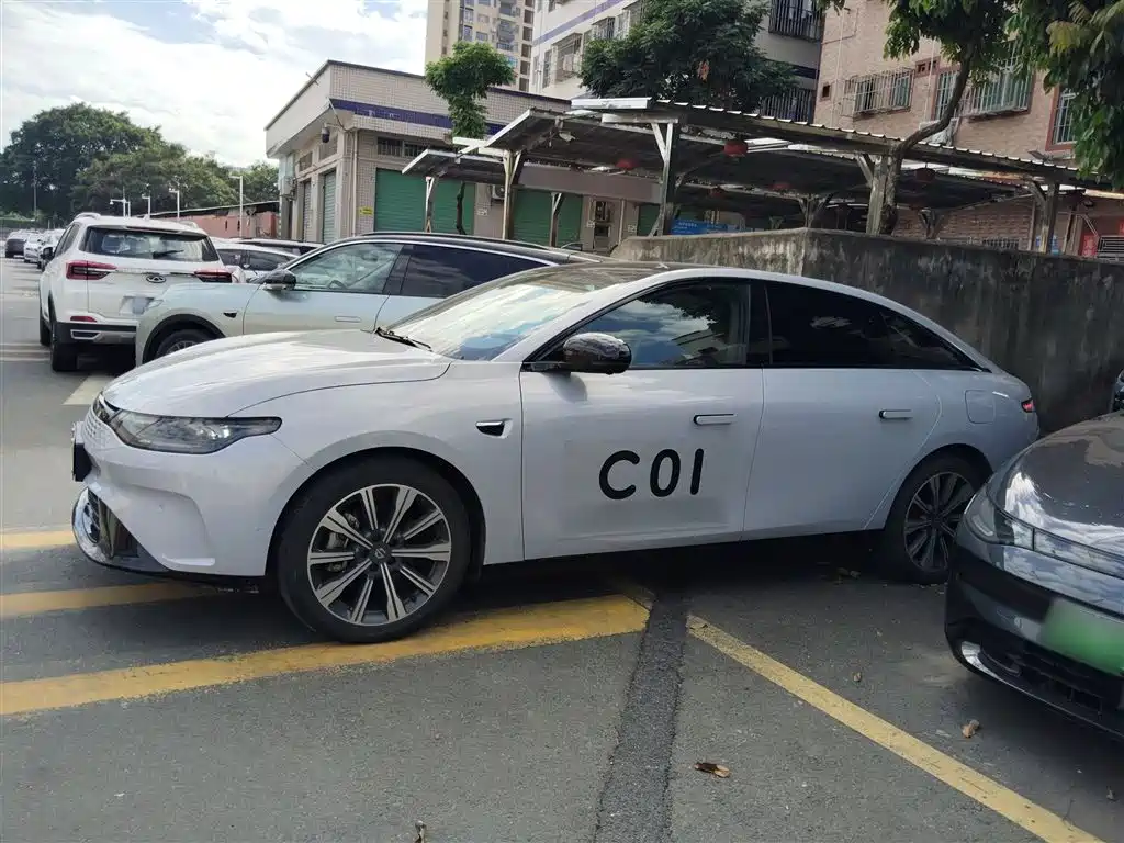 ZERO-RUNNING CAR ZERO RUN C01