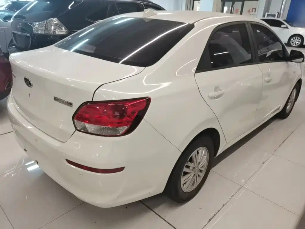 Kia Huanchi — миниатюра 7