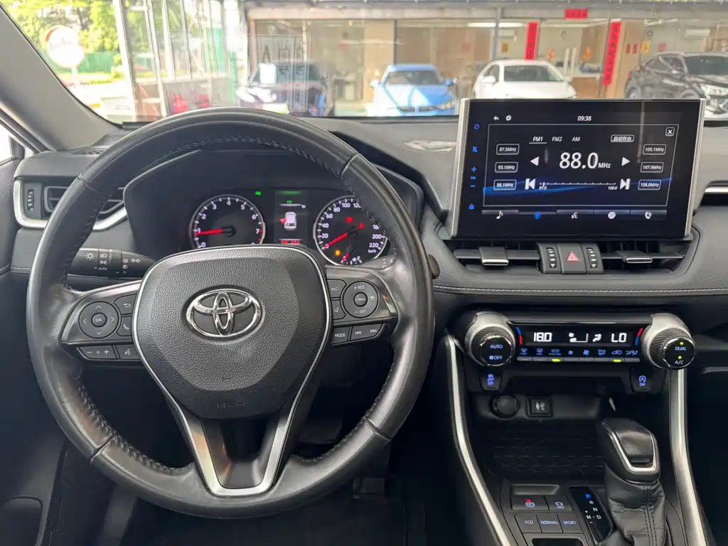 Toyota Wildlander — миниатюра 13