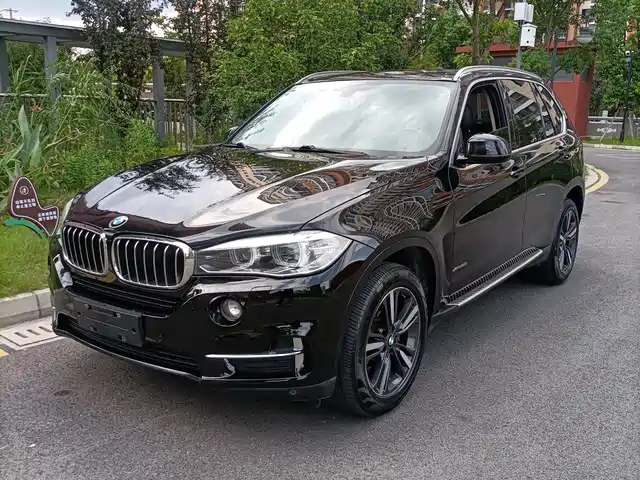 BMW  X5 2018