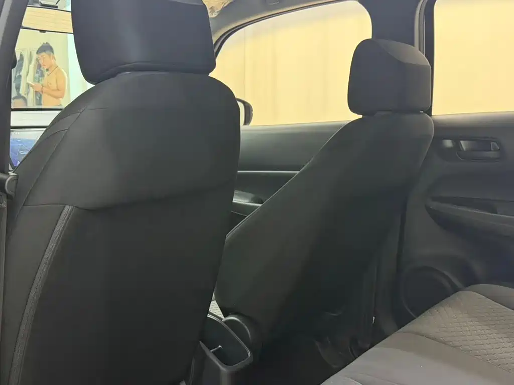 Honda Fit — миниатюра 8