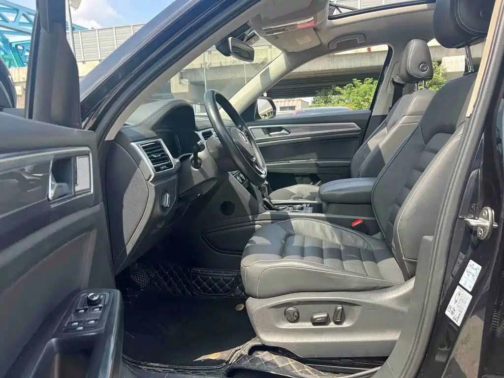 Volkswagen Teramont — миниатюра 4