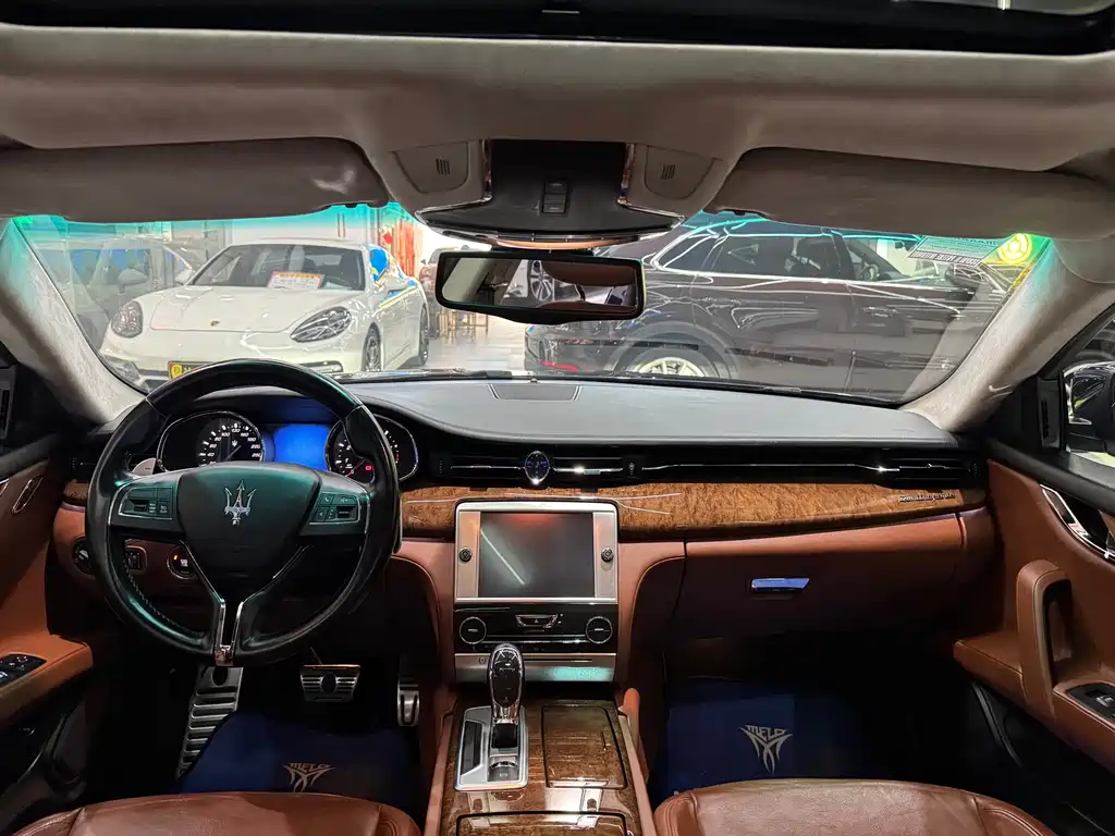 Maserati Quattroporte — миниатюра 9